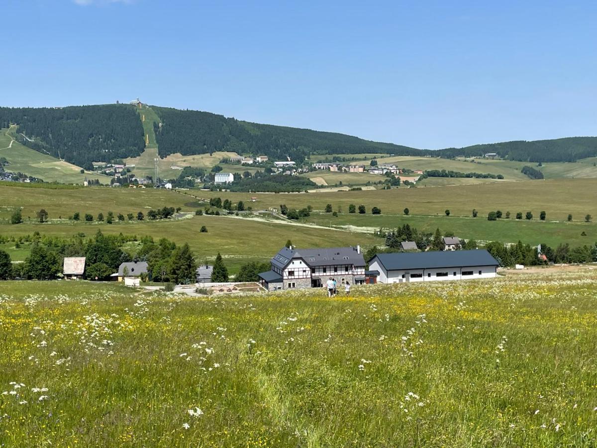 Penzion Koeniguv Mlyn Loučná pod Klínovcem エクステリア 写真